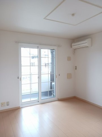 サニースクエアＢの居間・リビング|ゆったりとしたリビングです