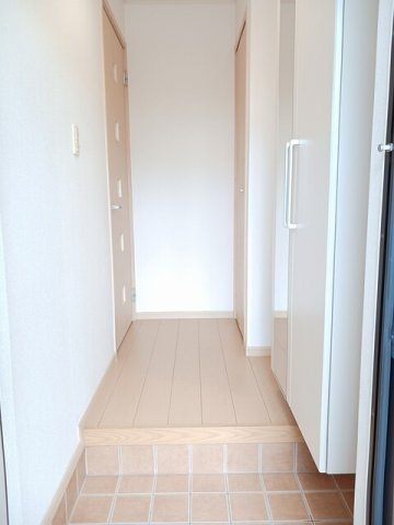 サニースクエアＢの玄関|きれいな玄関です