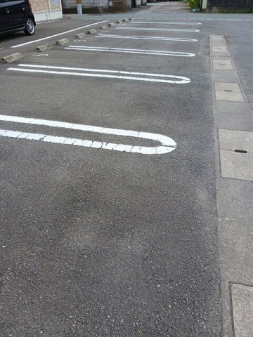 フルール　蘭Ⅱ　Ｂの駐車場|カースペースがあります