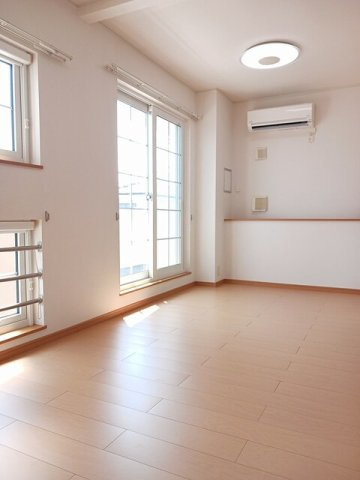 ティファニーハイツ　Ⅱの居間・リビング|ゆったり過ごせる居間です