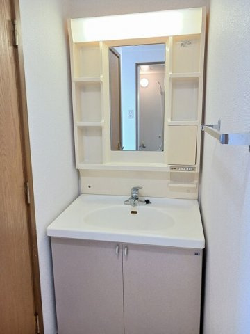 プレアヴェニューＡの洗面所|忙しい朝には欠かせない洗面所です