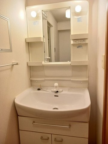 ティファニーハイツ　Ⅰの洗面所|コンパクトで使いやすい洗面所