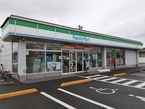 ティファニーハイツ　Ⅰの周辺|ファミリーマート小松島金磯店まで350m