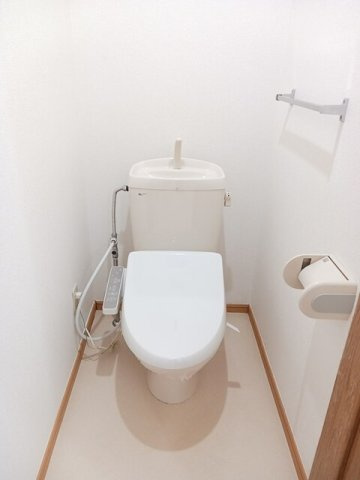 プレアヴェニューＢのトイレ|清潔感のあるトイレです