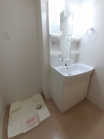 サンビレッジ．Ⅰの洗面所|コンパクトで使いやすい洗面所