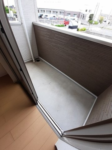 サンビレッジ．Ⅰのバルコニー|バルコニーからの眺めを楽しみながら食事をしませんか