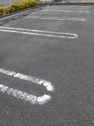 サンビレッジ．Ⅰの駐車場|駐車場があります