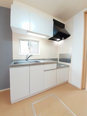 エレガンテ・カーサのキッチン|コンパクトなキッチンで掃除もラクラク