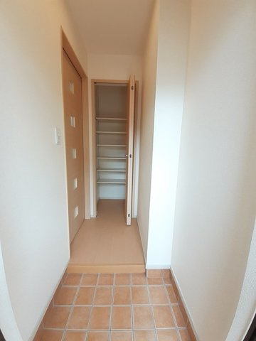 エレガンテ・カーサの玄関|きれいな玄関です