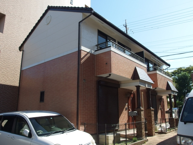 ファミール末広の外観