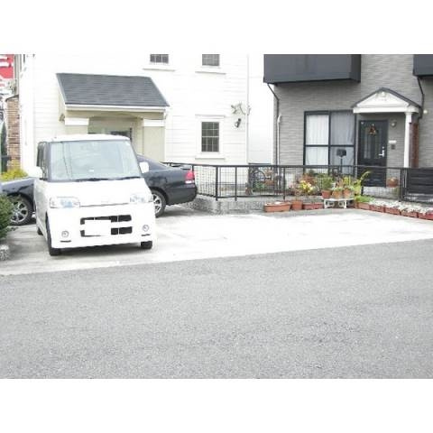 サニーヒルカイブカの駐車場
