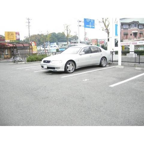 サニーヒルカイブカの駐車場