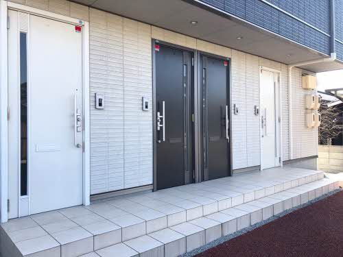 ラ・ルミエール エスト