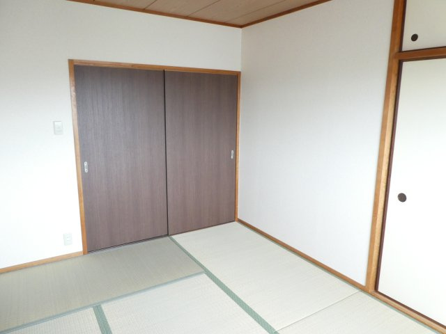 第一寿楽アビタシオンの和室