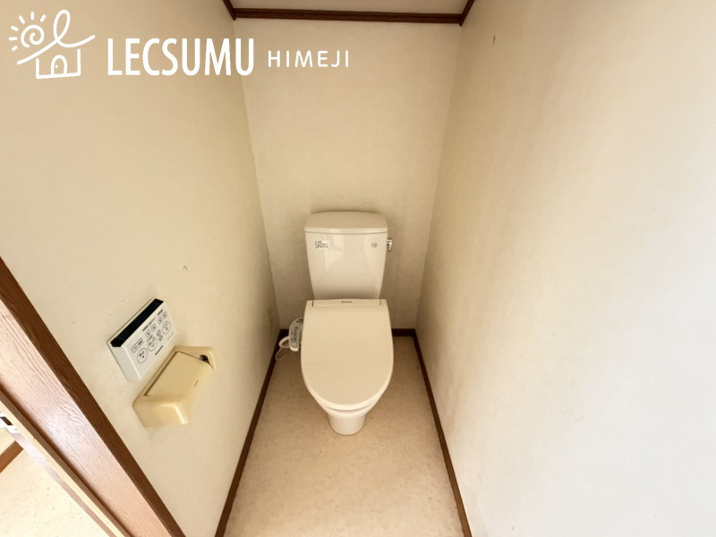 姫路市六角/中古戸建のトイレ