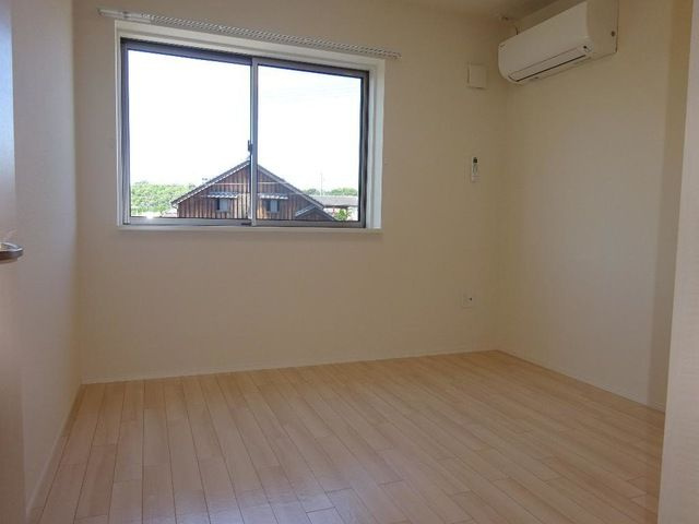 ハイム・ルースラインの洋室