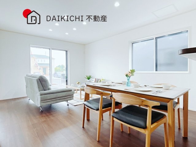 【居間・リビング】 | 羽生市大字上岩瀬　新築戸建　全12棟　12号棟
