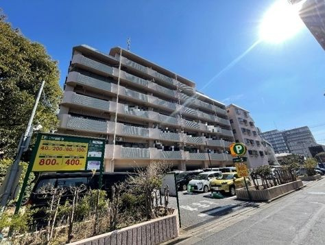 ブルジョン７の外観