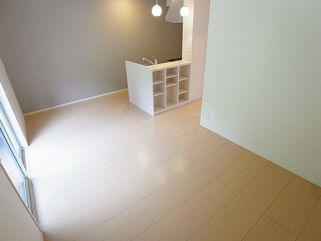 アネックス北神戸の内装|リビングスペース、照明器具もお洒落