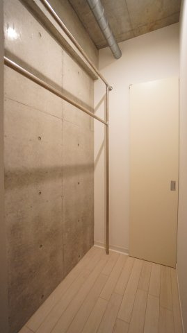 川崎市多摩区菅２丁目の賃貸マンションの収納