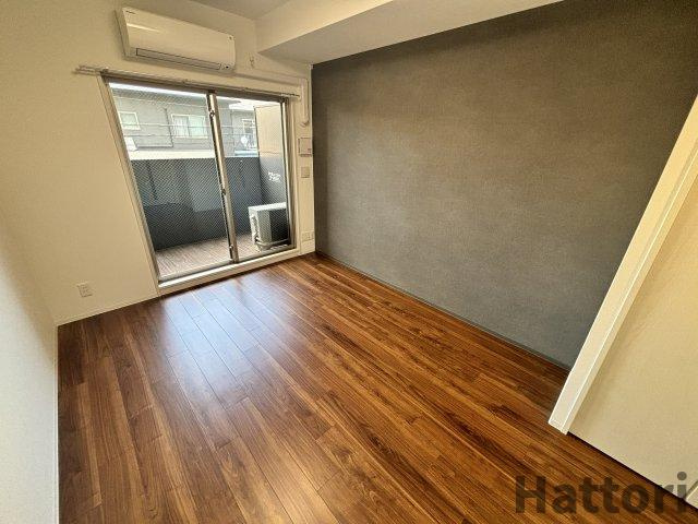 プレサンス江坂クォーレの居間・リビング