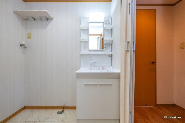 フレックスタウン小柴見の洗面所