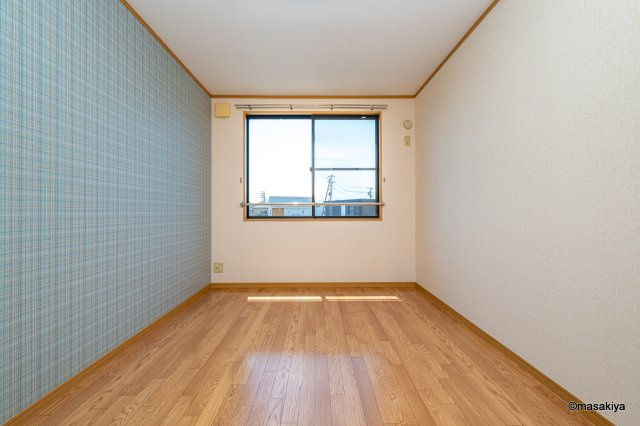 フレックスタウン小柴見の洋室