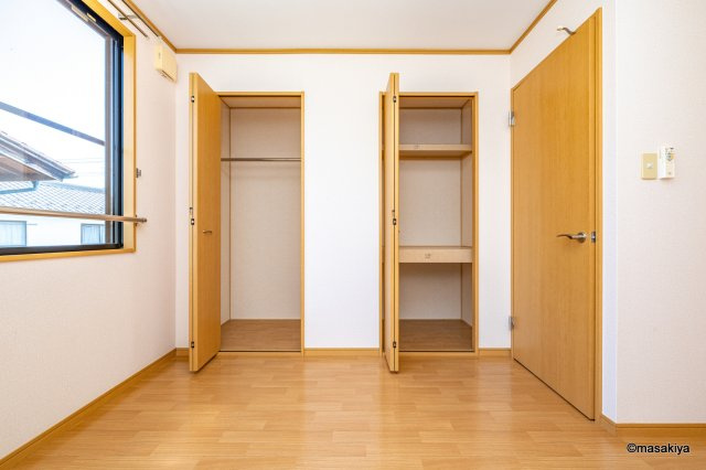 フレックスタウン小柴見の収納