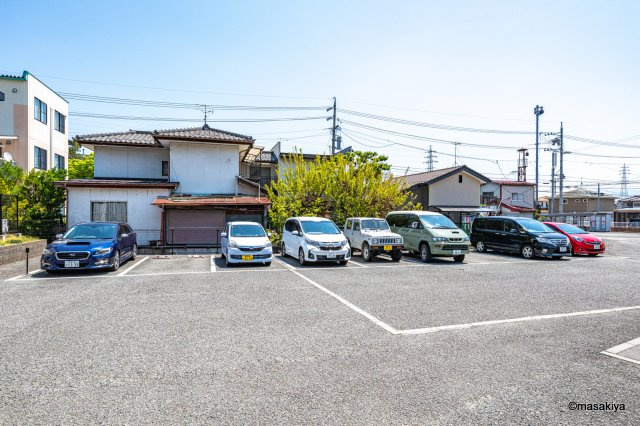 フレックスタウン小柴見の駐車場|駐車場