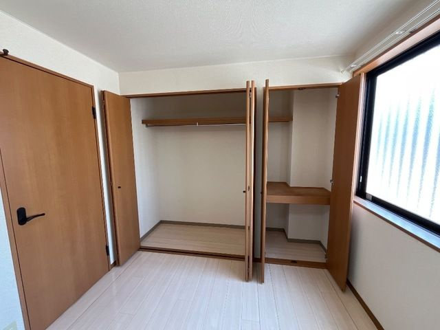 サンピア大福の洋室