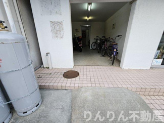 【エントランス】 | 建物の内部です