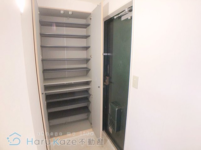 【玄関】 | ヴァンベール三新 A棟【名古屋市賃貸・インターネット対応】