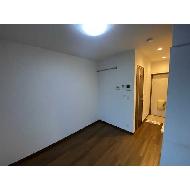 ストラーダ生麦の居間・リビング