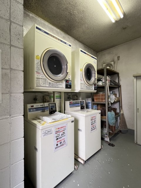 ライオンズマンション横浜第三のその他共用部分|コインランドリー