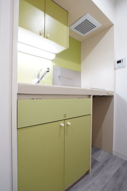 横浜平沼ダイカンプラザ三号館のキッチン