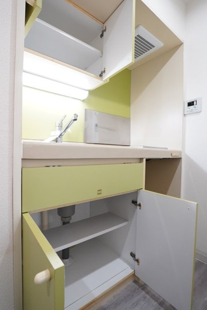 横浜平沼ダイカンプラザ三号館のキッチン