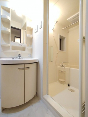 【洗面所】 | グランティアラ東京EAST