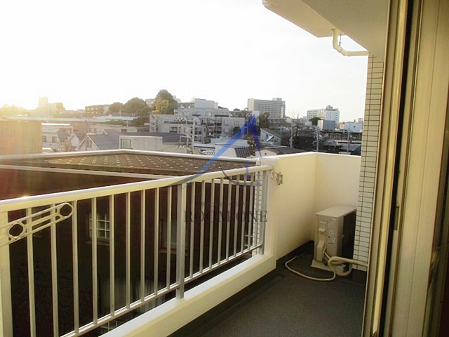 パラスト目黒３丁目のバルコニー|バルコニーです。