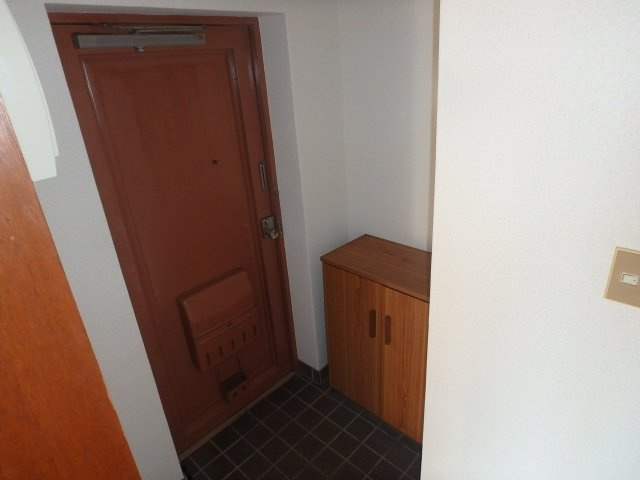 S0029R　蓮台寺コーポの玄関