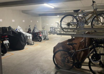 【駐輪場】 | ドラゴンマンション多摩学園都市伍番館Ａ | マンションの駐輪場は、事前に空きがあるか確認を取ると安心です。せっかく入居したのに駐輪スペースがない！なんてことになったら大変ですよね。そこで、内見時や購入前にはまず事前に確認しておくと良いでしょう。