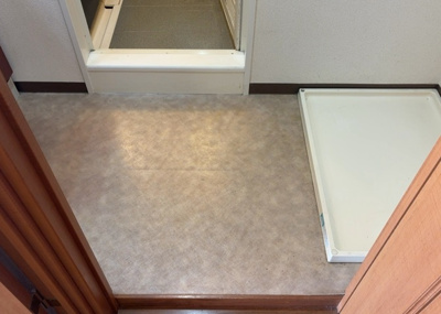 【脱衣所】 | ドラゴンマンション多摩学園都市伍番館Ａ | 洗面脱衣所は「体を綺麗に整える場所」という目的と役割を持っています。そして便利で使い勝手のいい「体を綺麗に整える場所」にするためには、配置や動線、照明や収納計画をしっかりと検討しておく必要があります。