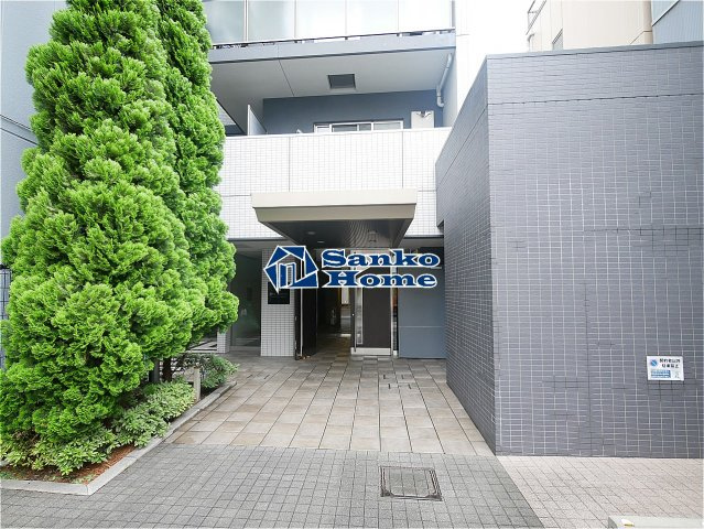 ファインアドレス新御徒町のエントランス