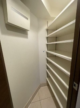 【玄関】 | ウェルロード中野新橋