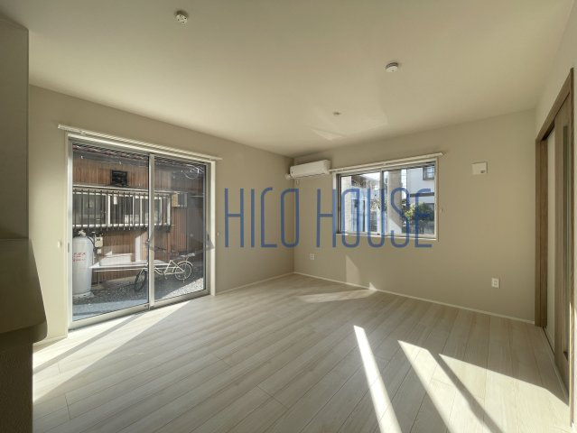 リーヴァ セレナの居間・リビング