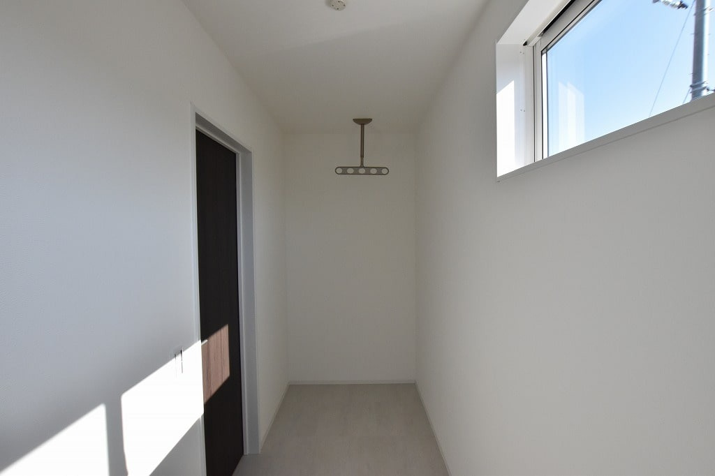 広島市佐伯区五日市町大字昭和台　新築一戸建ての収納