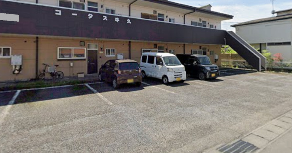 コータス牛久の駐車場