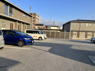 【駐車場】