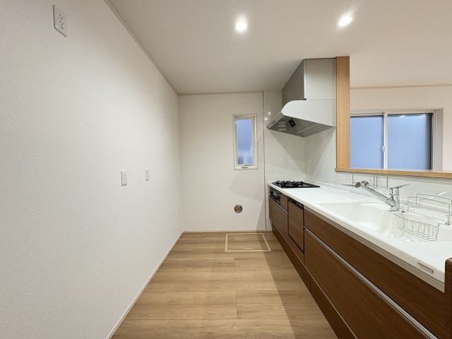 【キッチン】 | 熊谷市石原　　新築戸建　　全６区画　4号棟