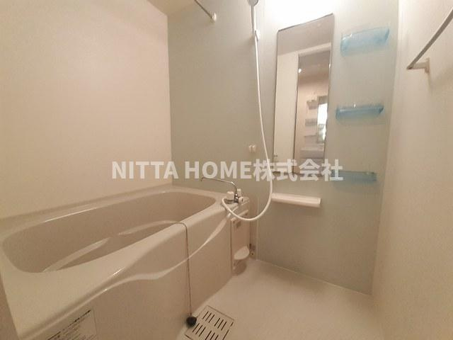 ノッティングヒルコートＦの浴室|追い焚きや浴室乾燥がついているバスルーム◎