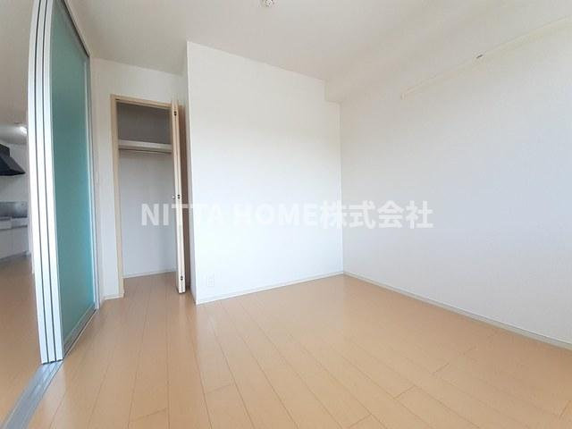 ノッティングヒルコートＦの内装|８帖と５．３帖の洋室がついています★